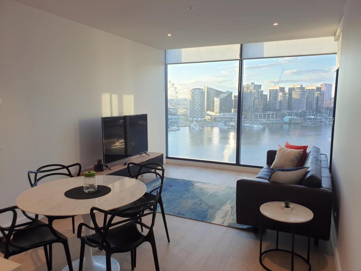 Orange Stay At Collins Wharf Melbourne City Exterior foto