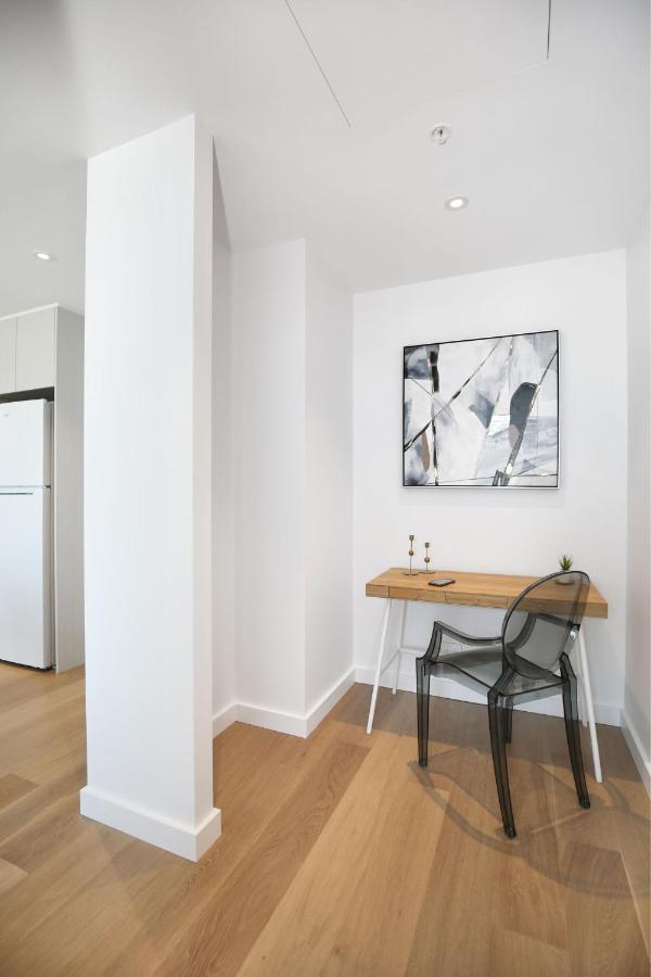 Orange Stay At Collins Wharf Melbourne City Exterior foto